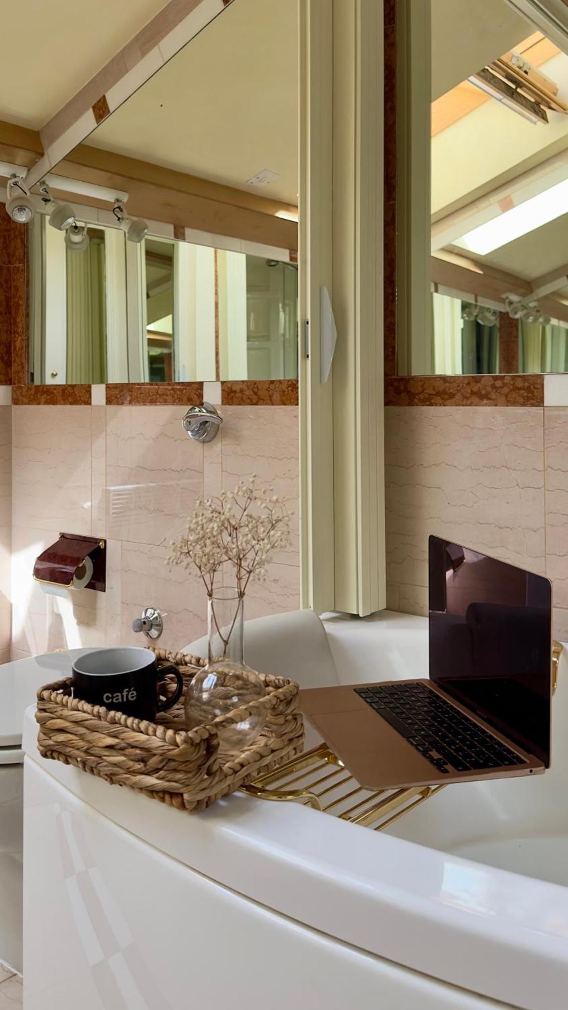 Aparthotel L'Echelle Rouge Cannes Zimmer foto